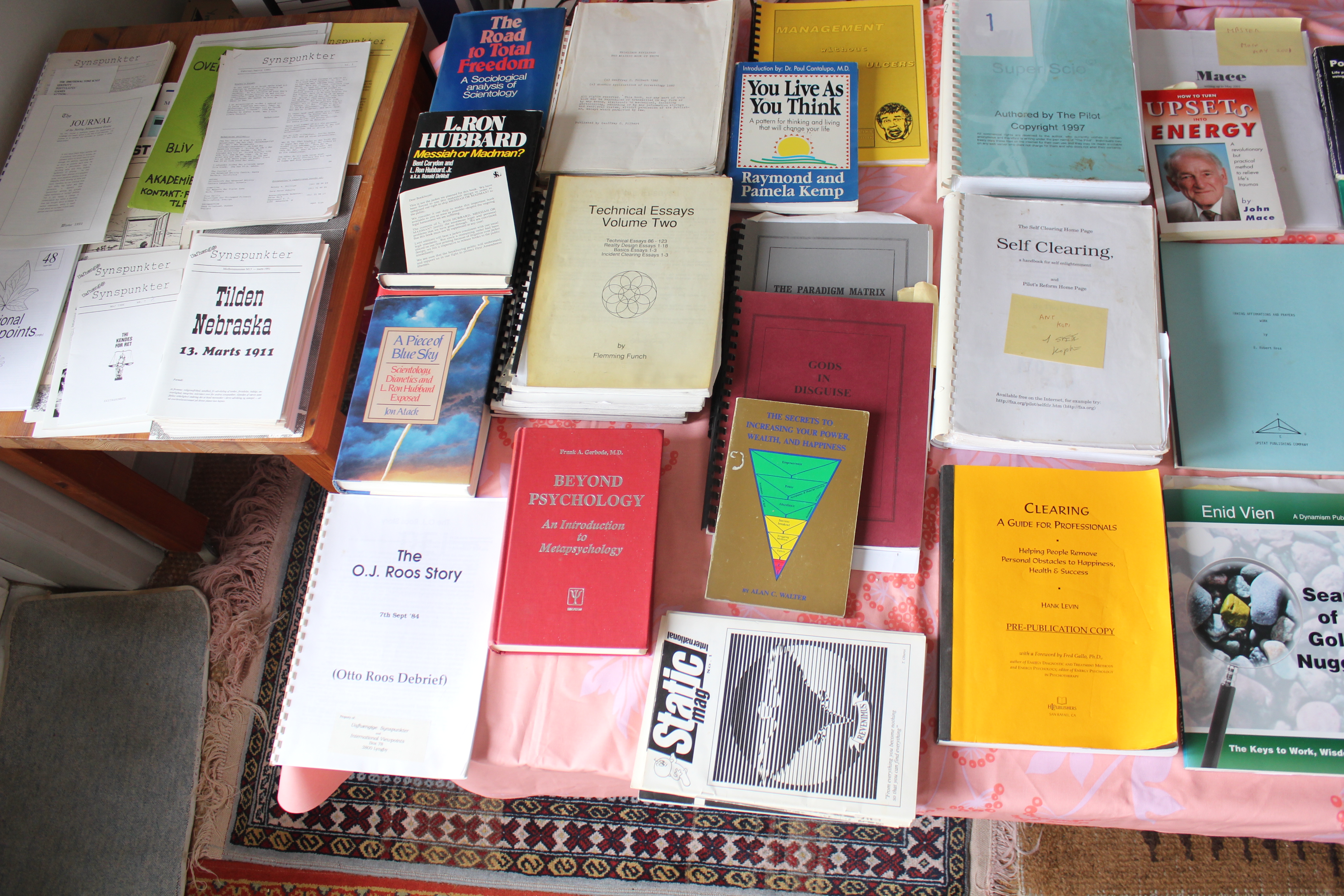 Ant's (Meta-)Scientology Books 1.jpeg